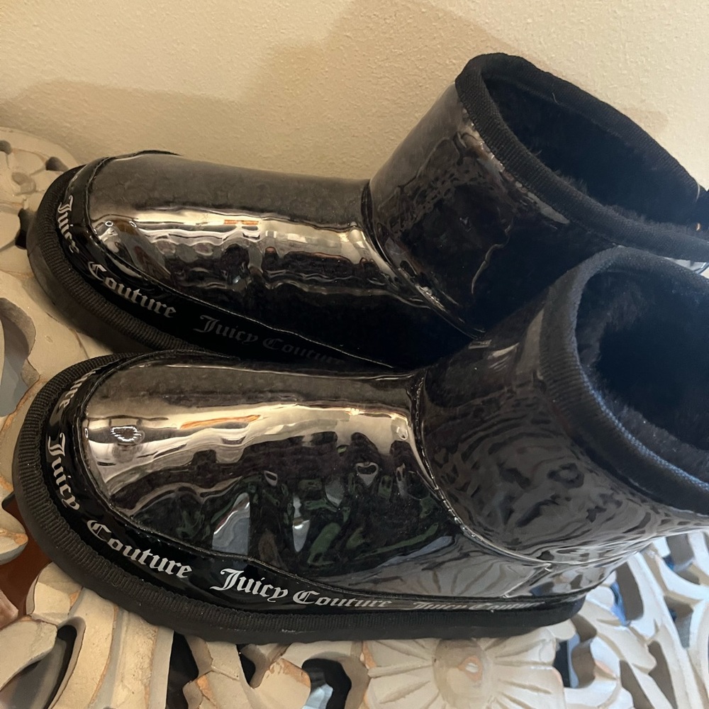 New Juicy Couture Women's Klash Faux Fur Lined Winter Boots sz 7